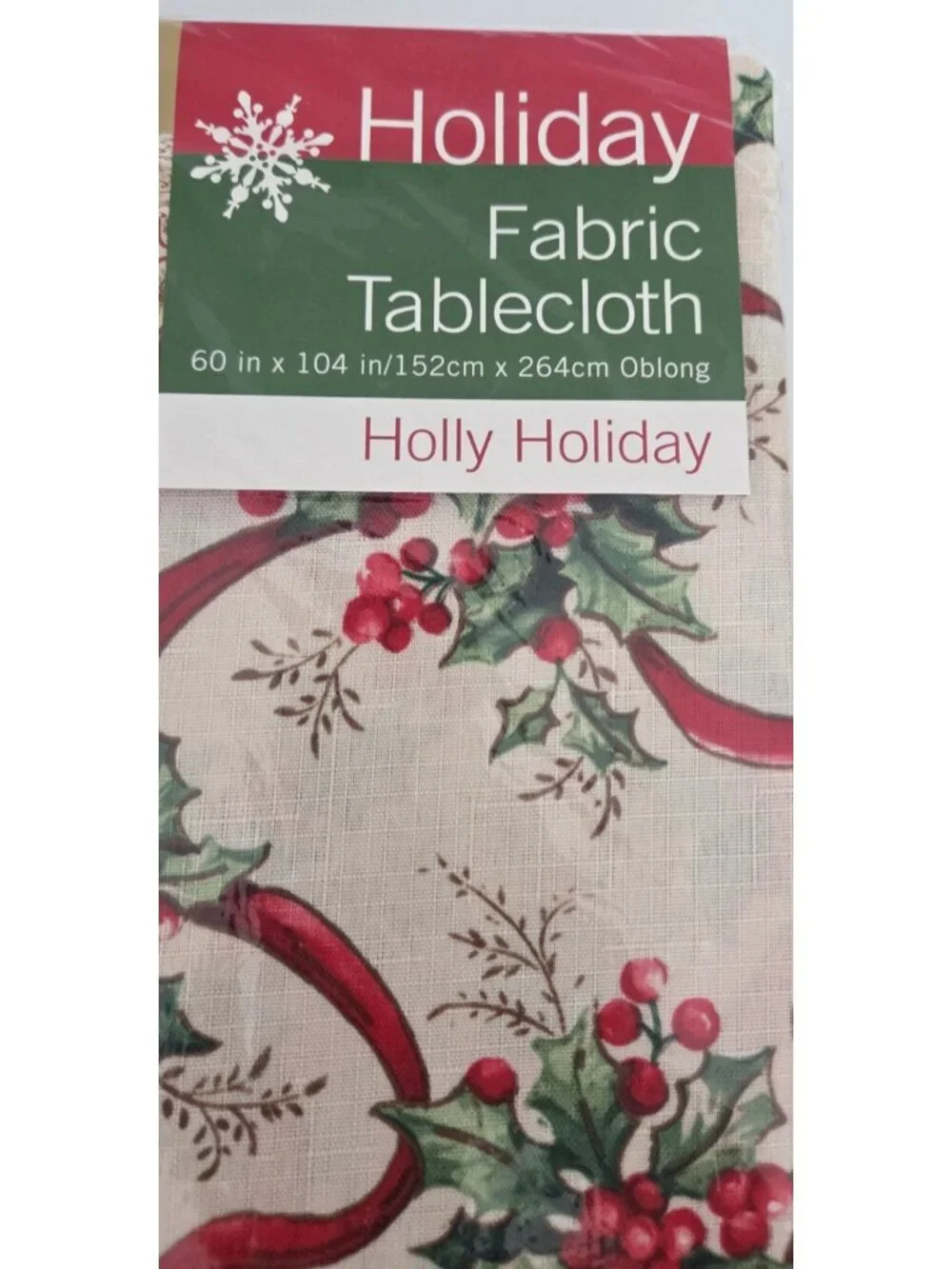 NEW Town & Country Christmas Holly Berry Oblong Tablecloth 60x84 Polyester